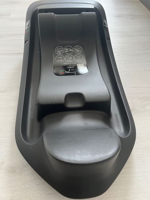 Столче за кола Cybex с база