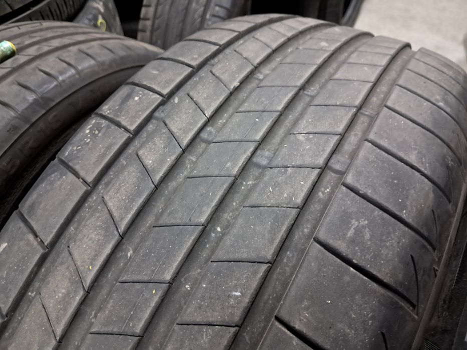 Anvelope second vara 235 50 R20 Bridgestone 6mm 2023