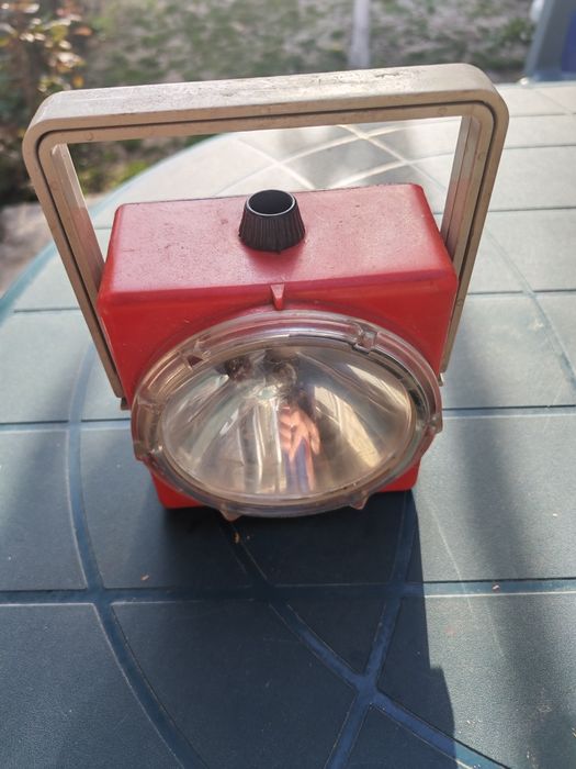 Vând lampa vitange