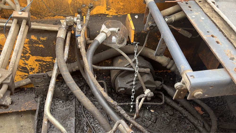 Vând sau dezmembrez