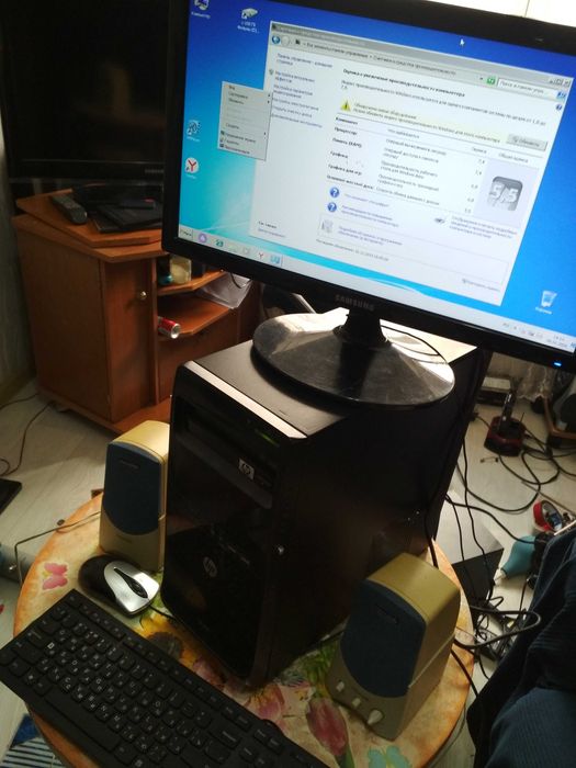 монитор-  жк " в рабочем  состоянии!