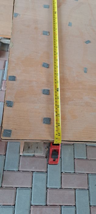 Есть 3 столы, продаётся по 5000 тг