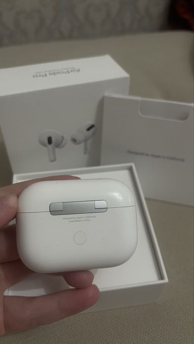 Наушники AirPods Pro