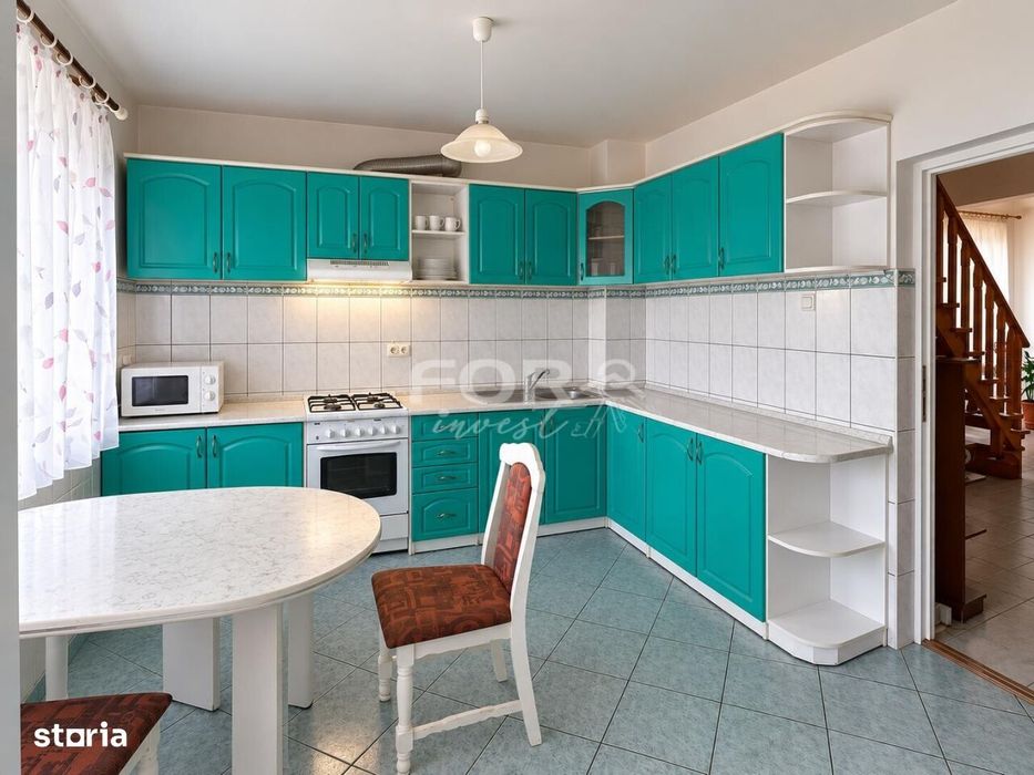 Casa spatioasa cu 1014mp teren, strada Gheorghe Doja Oradea