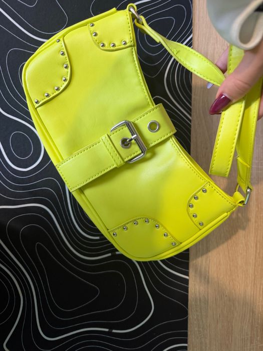 Дрешки на Zara,Bershka и др