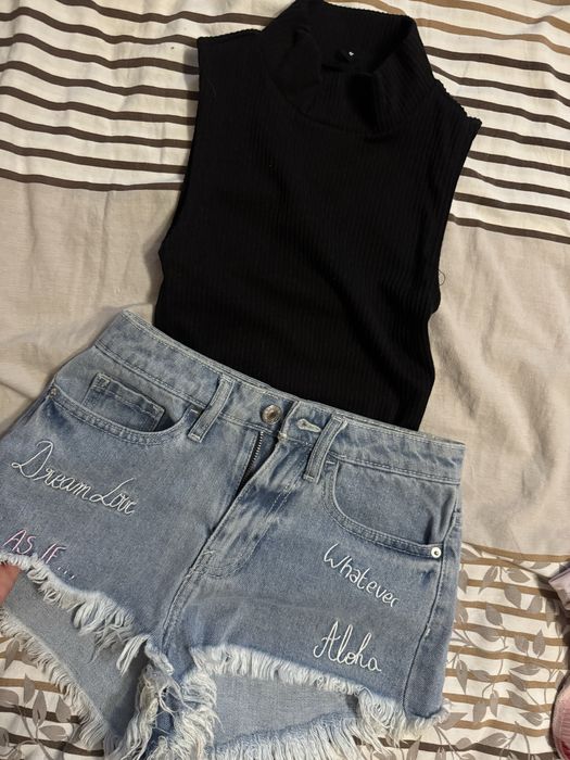 Къси гащи и потник