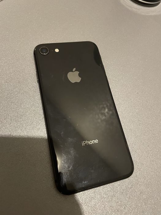 iphone 8 64GB 100%