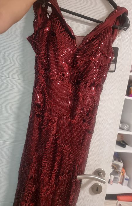 Дълга официална рокля