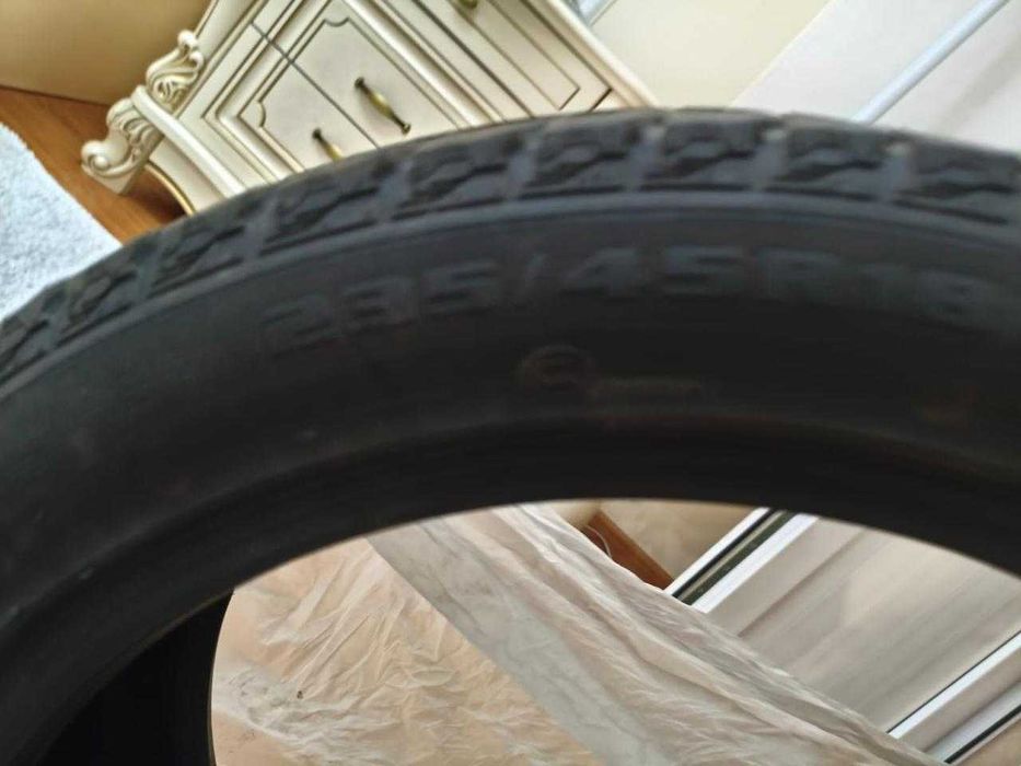 Зимние шины для машины Bridgestone