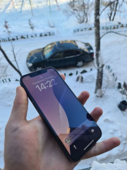 Продам Iphone 12 pro