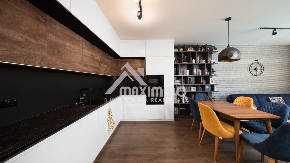 Продава се Тристаен апартамент в Варна, Трошево - 105 кв.м за 2553 €/кв.м - Снимка #2