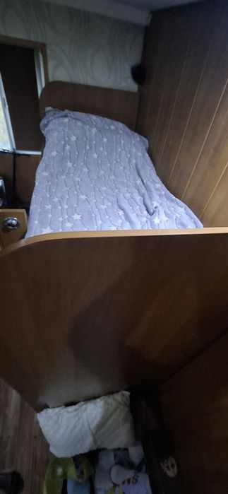 Кровать 2-х ярусная.