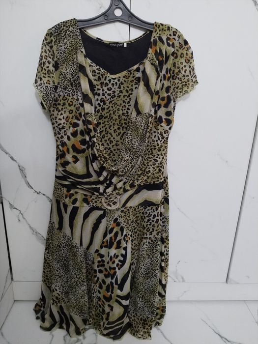 Продается платье 50-52 размера