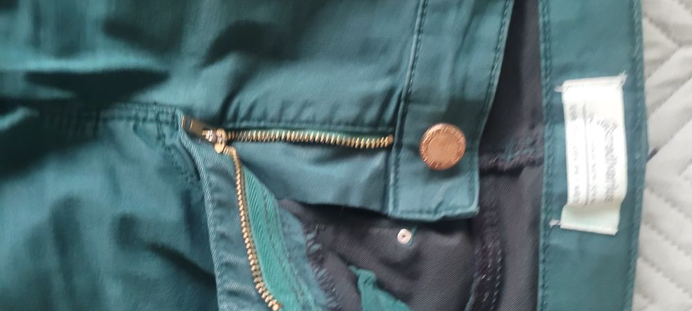 Pantaloni skinny