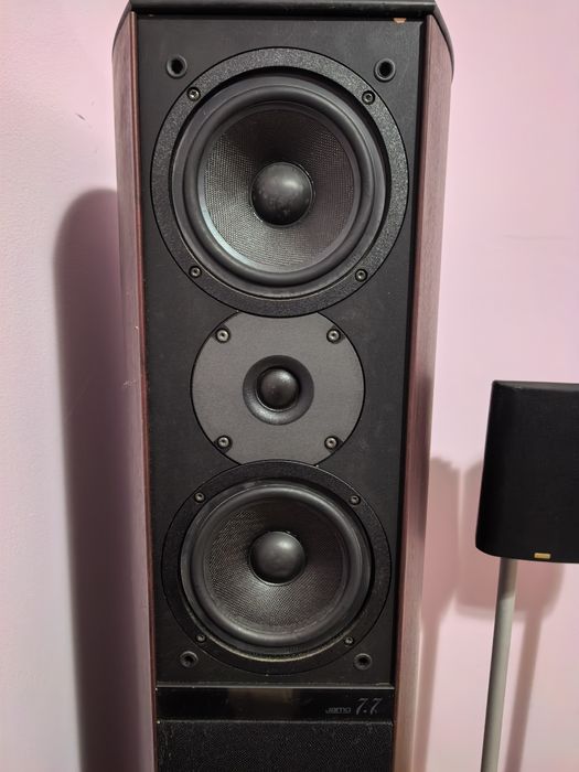 Тонколони Jamo 7.7