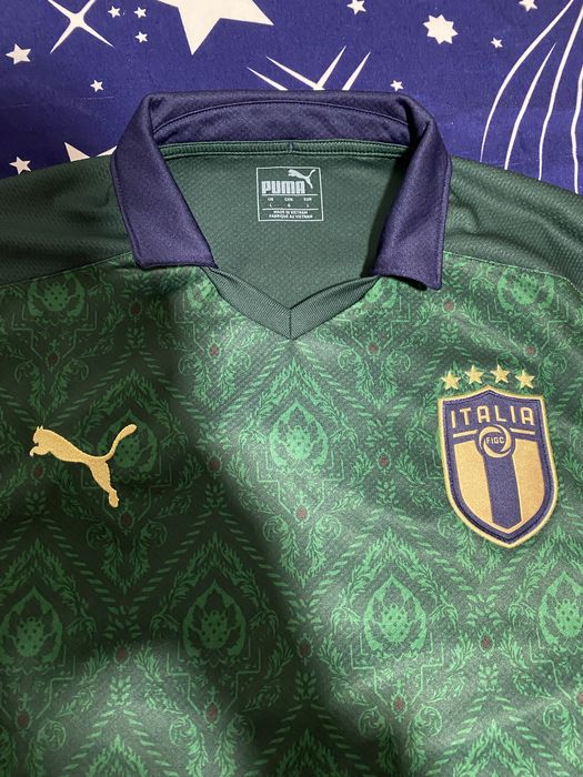 Tricou fotbal ,Italia (autentic cu numar de serie )