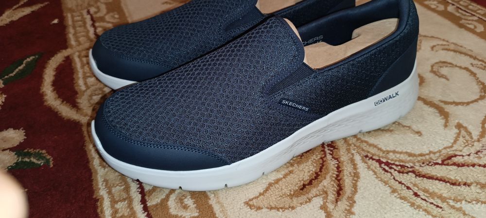 Yengi новый Skechers 50 размер оригинал