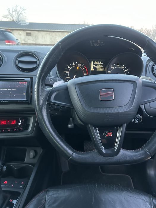 Volan complet cu airbag ,  teșit piele cu padele Seat ibiza FR 2011