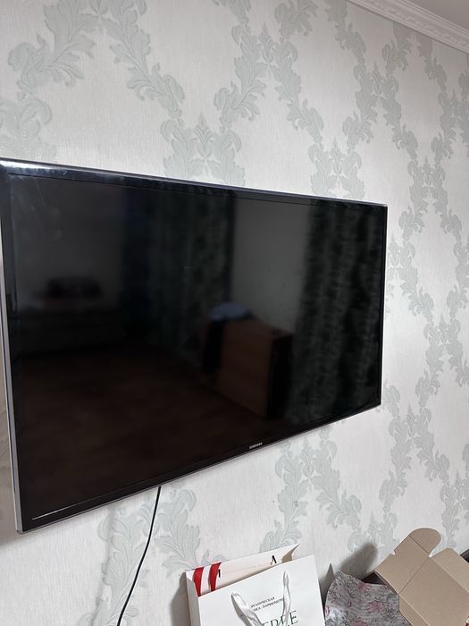 Продам телевизор