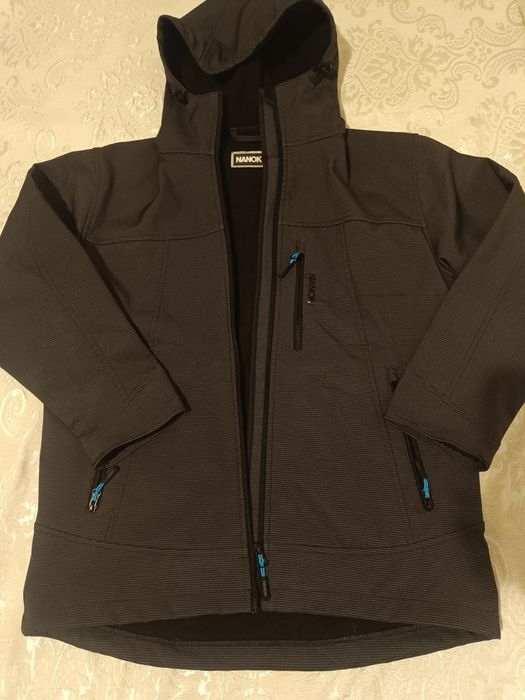 Geaca cu glugă Nanok
