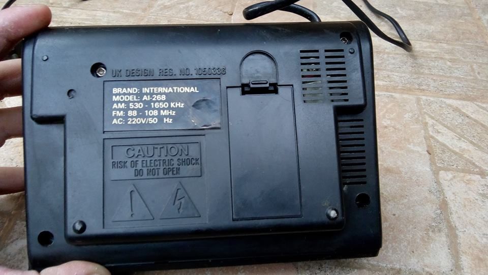 Радио с часовник и будилник