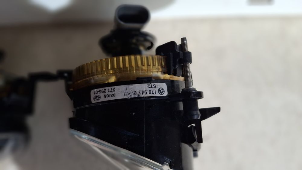 Оригинални халогени Hella за VW