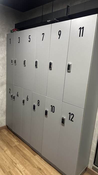 Продам шкафчики в раздевалку