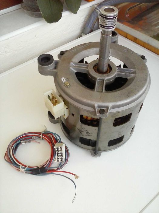 Продавам ел.мотори-договаряне