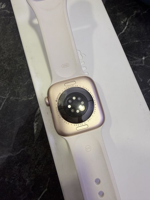 Apple watch 10 100%