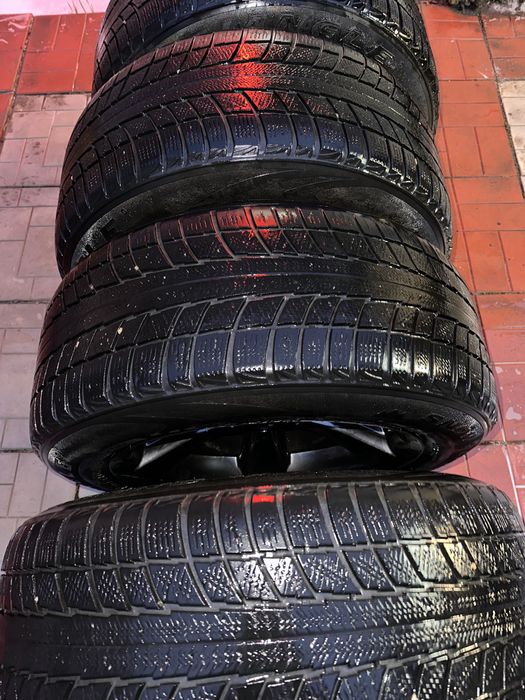 Продам комплект диски+шины 128 стиль