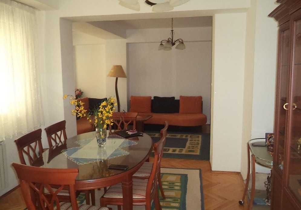 Дава се под наем Двустаен апартамент в Бургас, Акациите - 70 кв.м за 204 € - Снимка #1