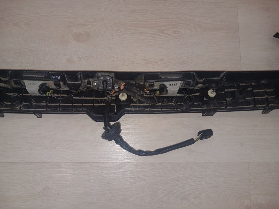 Продам  плафоны и стоп на хюндай Туксон