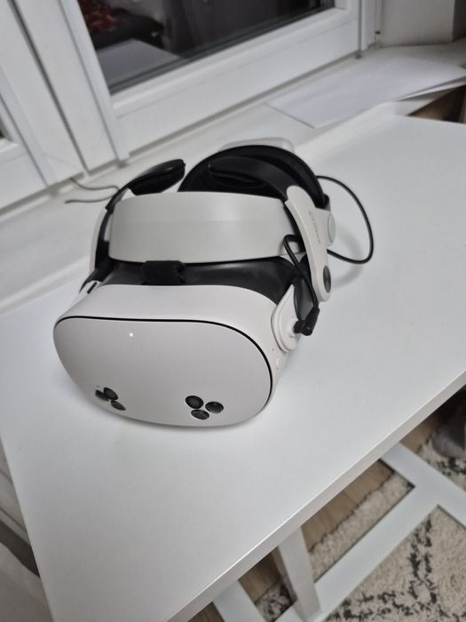 Ohcelari vr meta quest 3 s aproape noi cu strap bobovr m3 pro