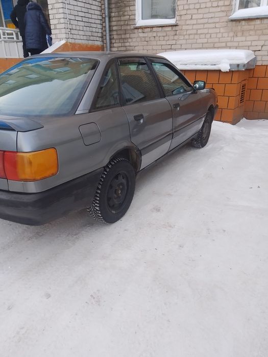 Ауди 80 Б3. 90 г.в хорошем состоянии