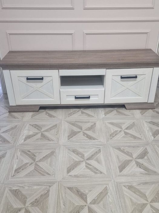 Тумба под телевизор