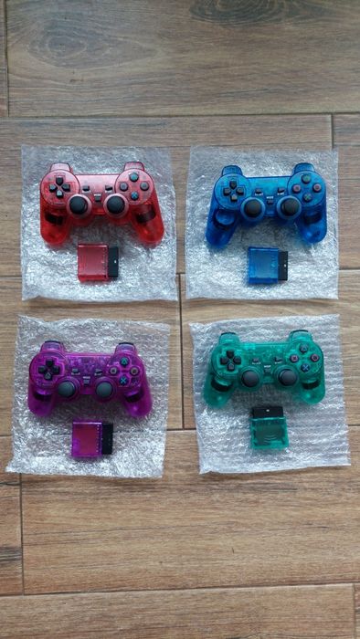 PlayStation 2 controller fără fir , wireless  , compatibile cu console de PlayStation 1 și PlayStation 2   .  Ps1  ps 2      ps 2   ps 1