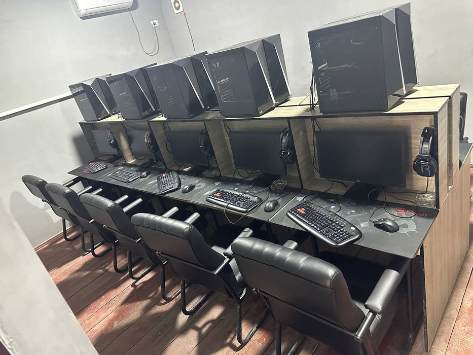 Компютерхона Сотилади