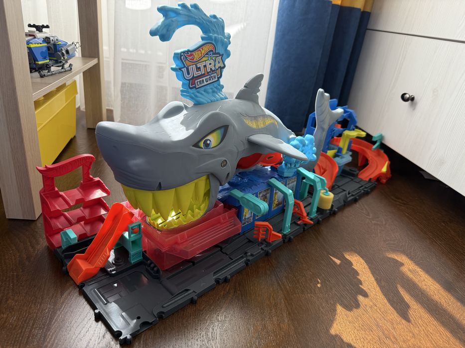 Hot wheels, spalatorie rechin