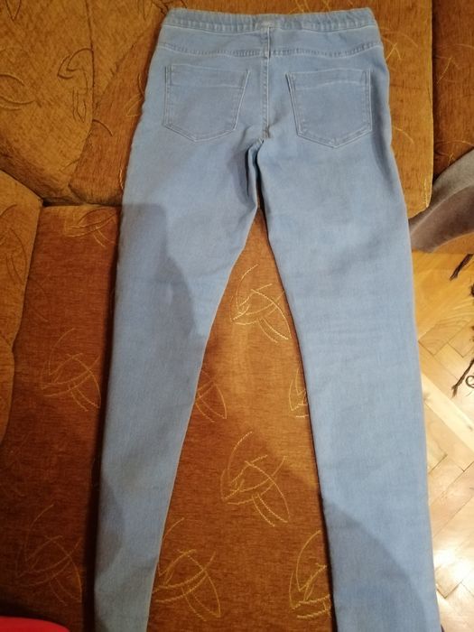 Дънки за момиче 10лв