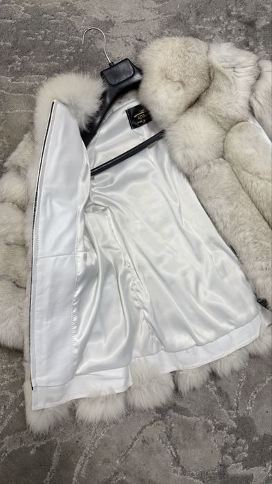 Haina din blana naturala vulpe