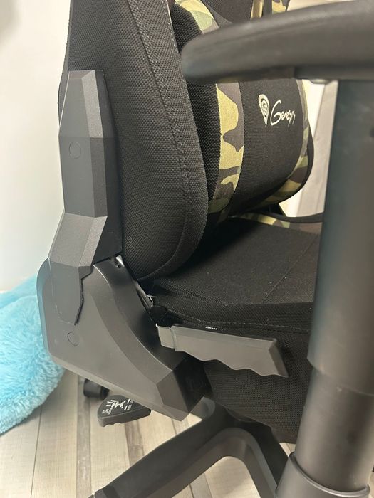 Scaun gaming GENESIS