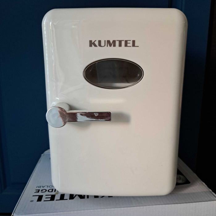 Мини хладилник Kumtel