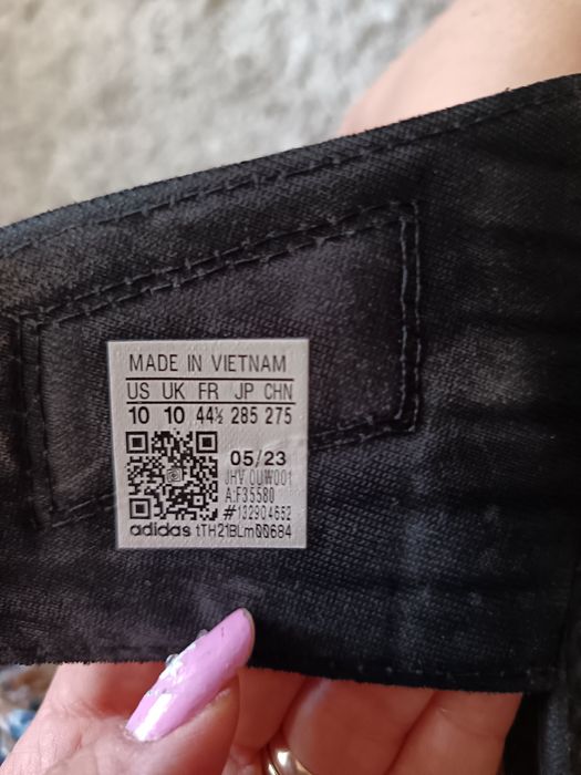 Slapi adidas noi