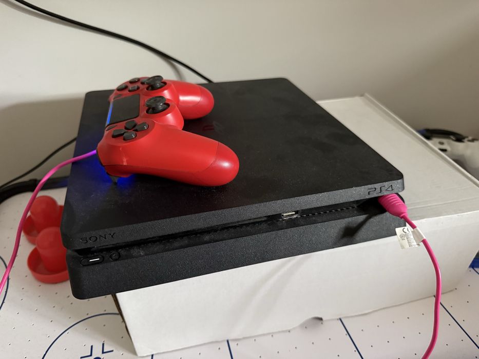 PlayStation 4 slim