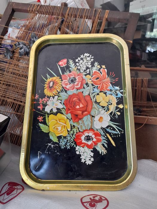 Табличка  за сервиране с декорации 20/33см