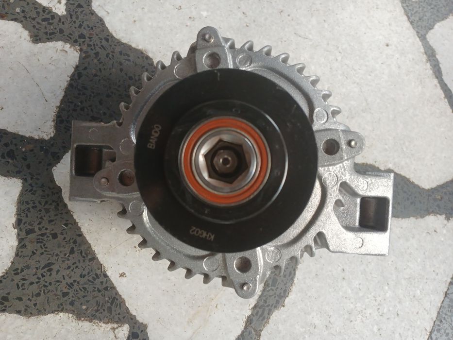 ЧИСТО НОВ Оригинален Алтернатор DENSO за Honda Accord 7 2.2 i-ctdi