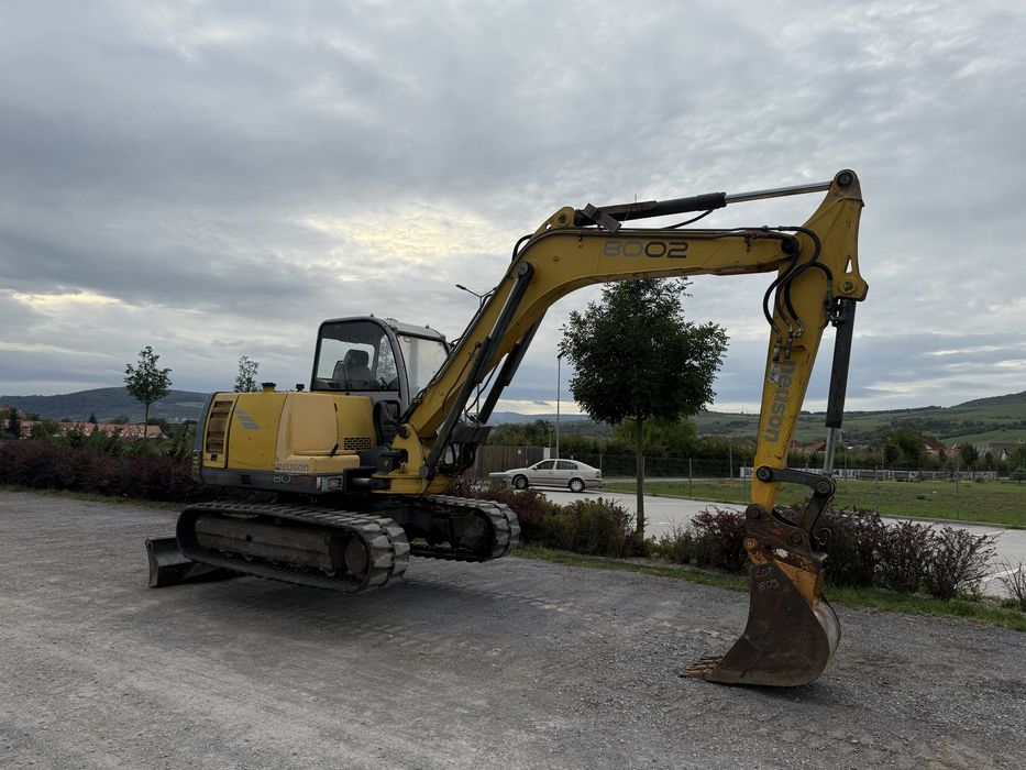 De vanzare sau da inchiriat excavator de 8 tone