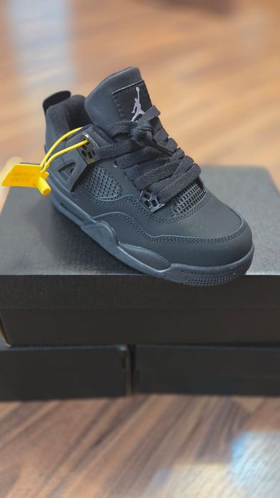 Nike Jordan  4 retro