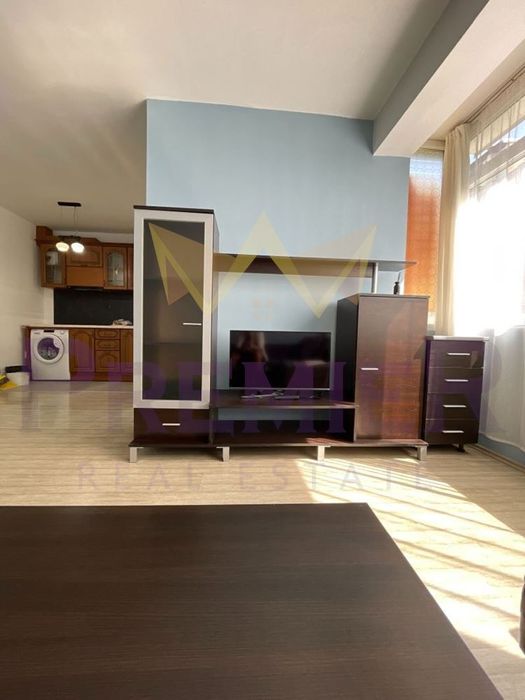 Дава се под наем Двустаен апартамент в Варна, Генералите - 70 кв.м за 727.77 € - Снимка #1