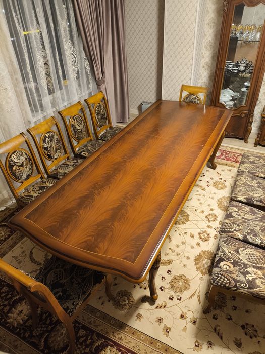 Стол и стулья...